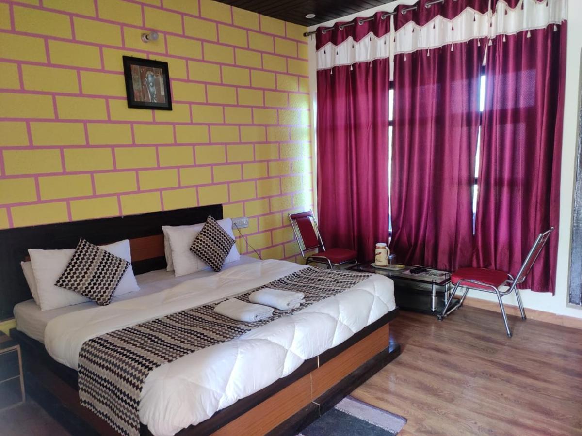 Hotel Deepraj, Kausani Zewnętrze zdjęcie