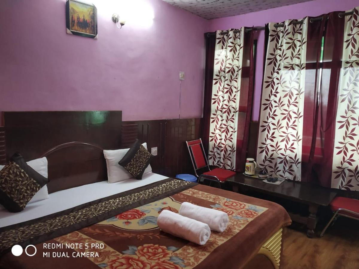 Hotel Deepraj, Kausani Zewnętrze zdjęcie