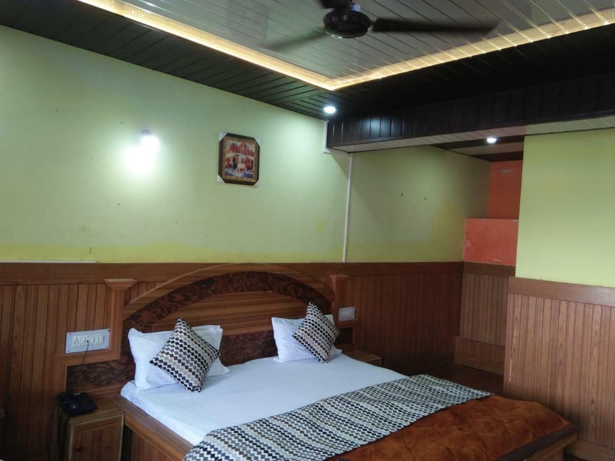 Hotel Deepraj, Kausani Zewnętrze zdjęcie