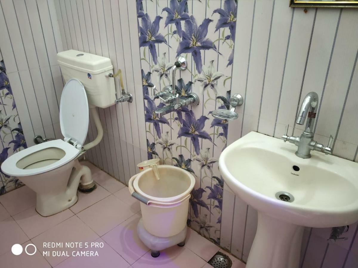Hotel Deepraj, Kausani Zewnętrze zdjęcie
